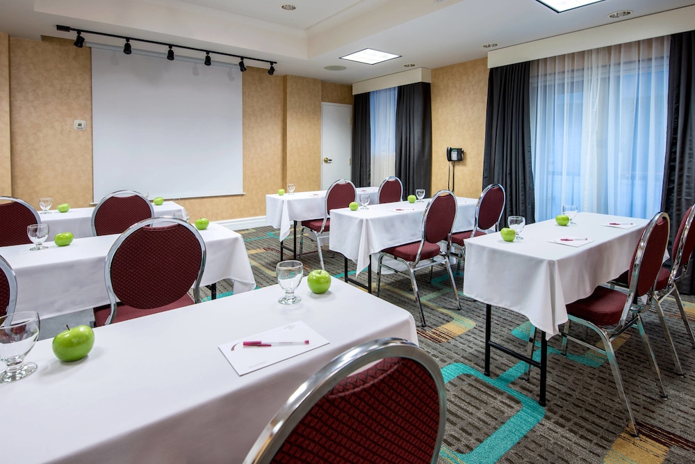Residence Inn by Marriott Halifax Downtown 33/37
