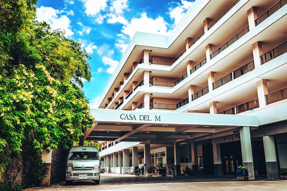 Casa Del M Resort 4/77