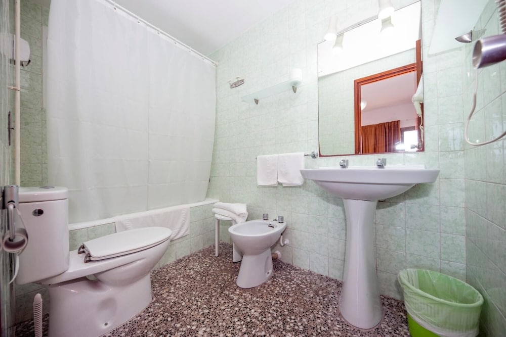 Santa Eulalia Hostal 23/44