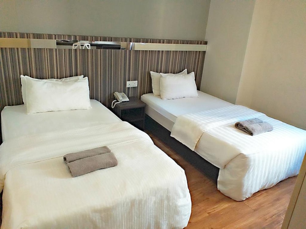 KINO HOTEL 18/51