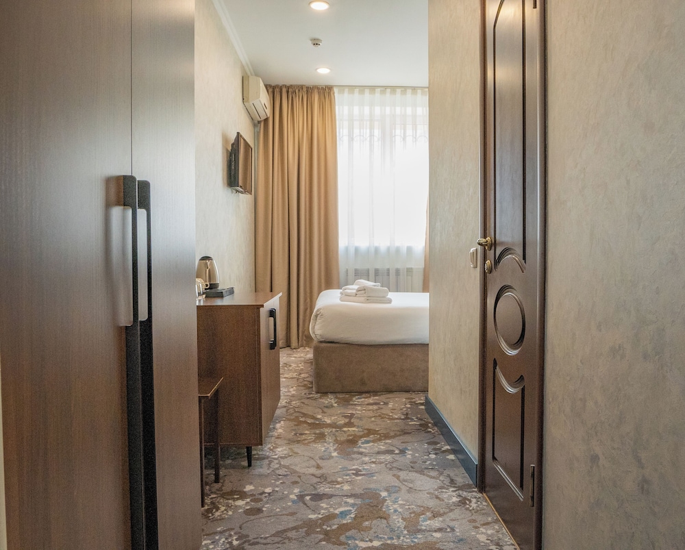 Hotel Mildom Express 49/49