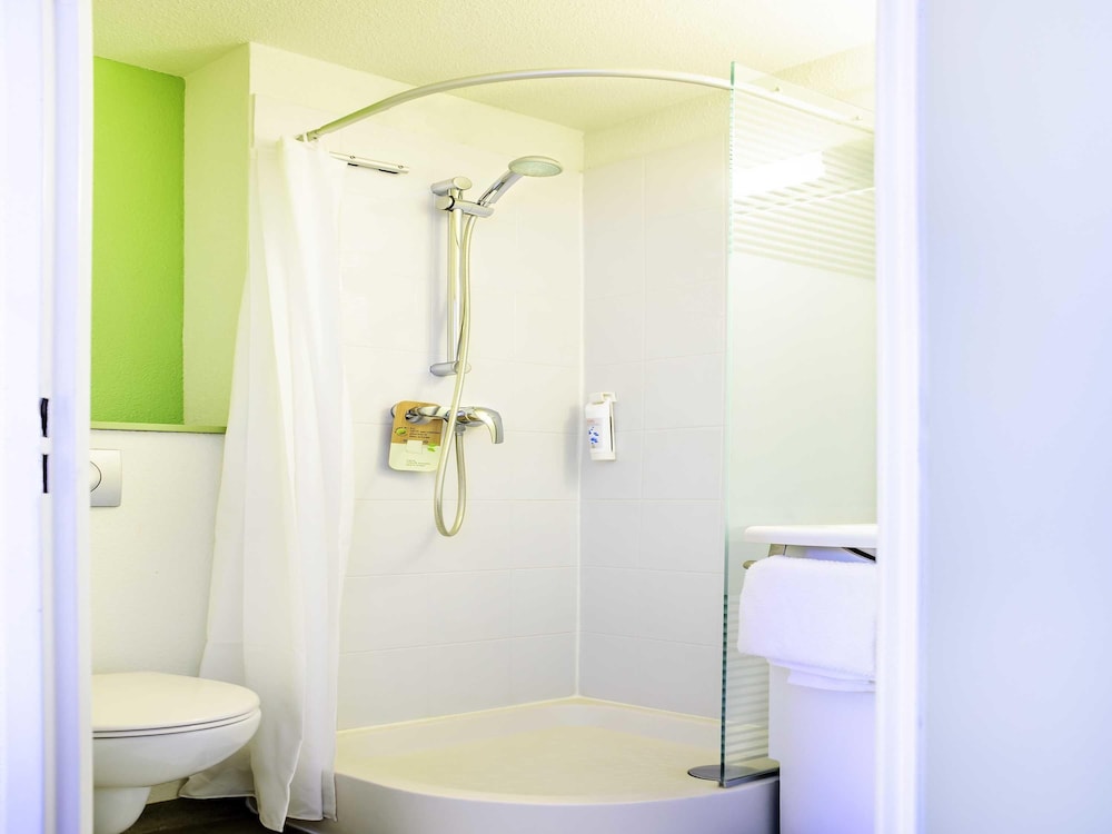 Ibis Budget Valenciennes Petite Foret 33/36