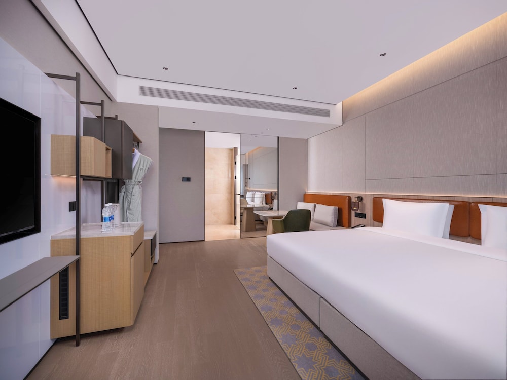 Theme, Parent Child Room, King Bed