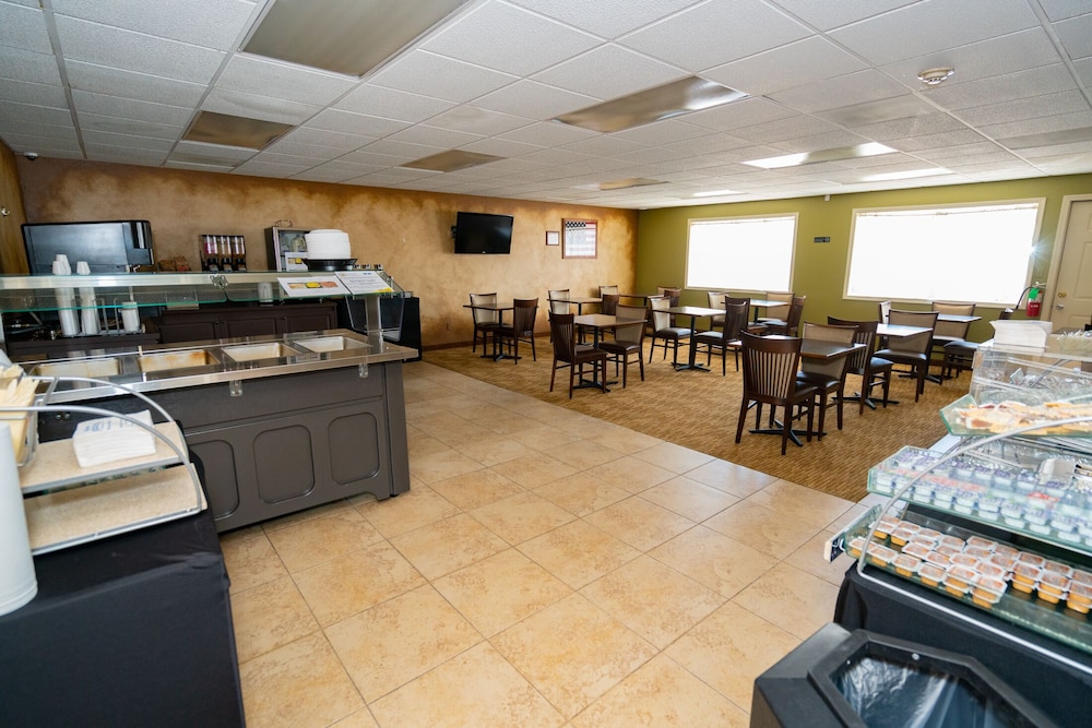 Angel Inn Near IMAX, a Travelodge by Wyndham 35/50