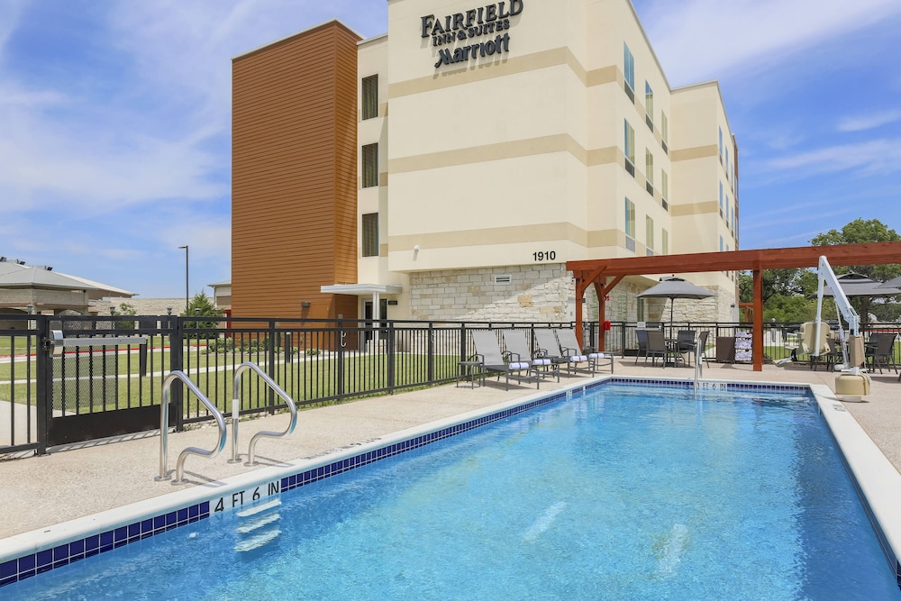 Fairfield Inn And Suites Decatur 1/37