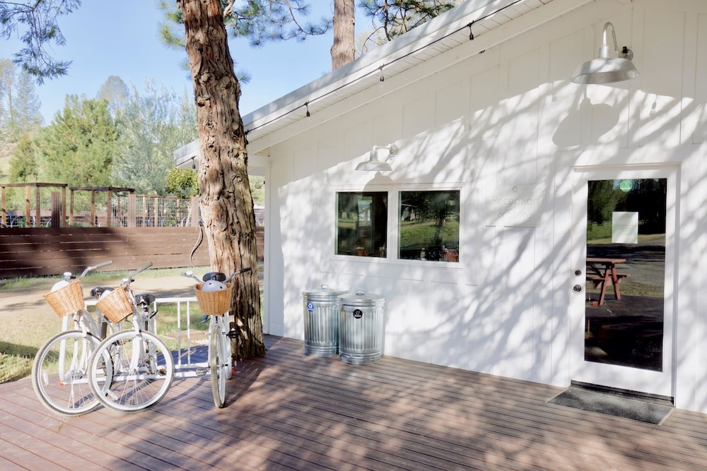 Mandala Springs Wellness Retreat Center 12/75