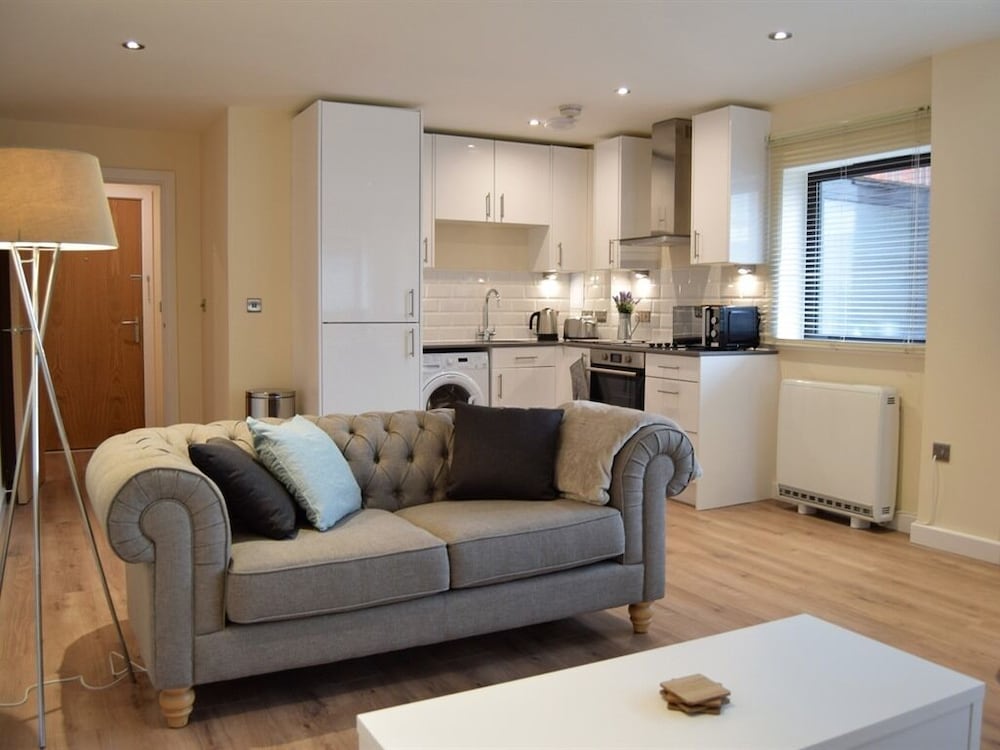 Morland House 28/50