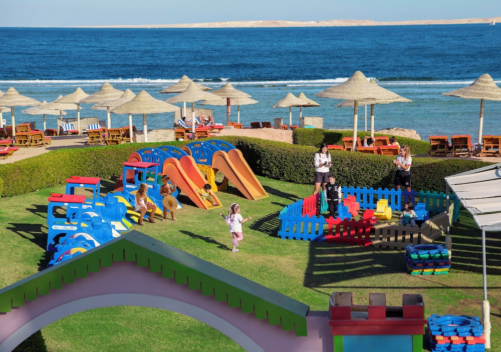 Charmillion Sea Life Resort 61/73