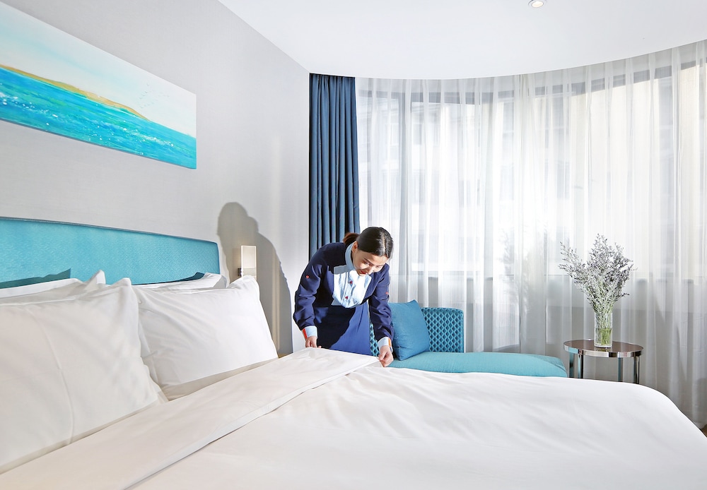 Holiday Inn Express Xiamen City Center 24/52