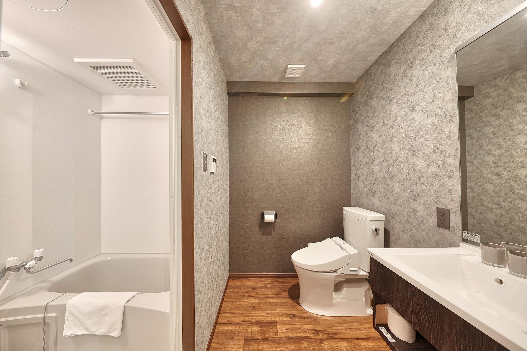 Hotel 385 42/45