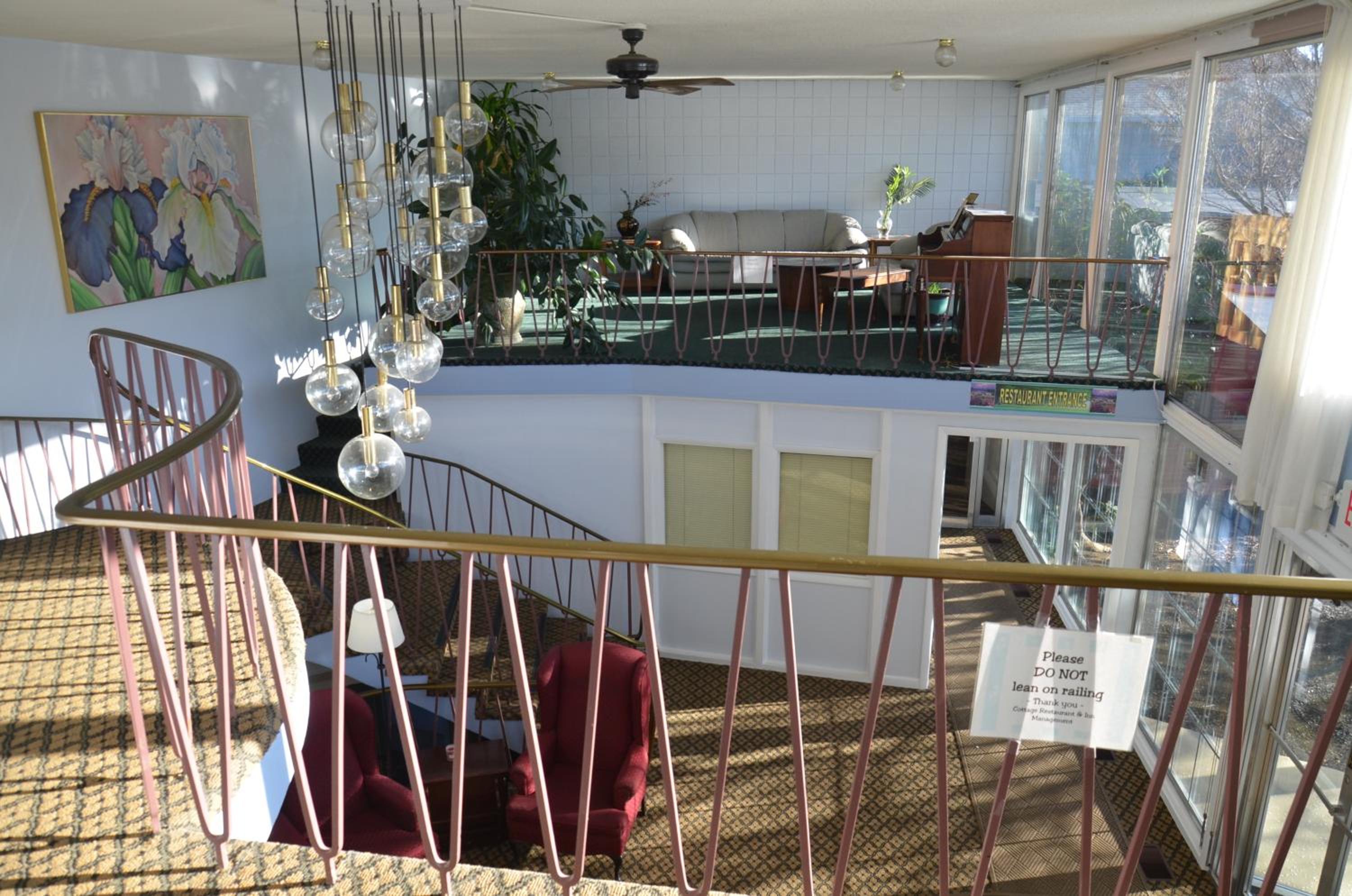 Red Carpet Inn & Suites 44/50