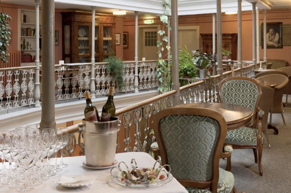 Atrium Hotel Blume 12/19