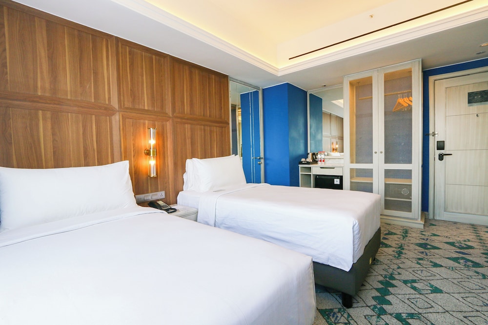 Java Paragon Hotel And Residences 27/76