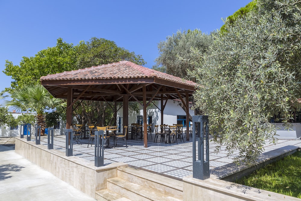 RISUS GARDEN MARINA HOTEL KUSADASI 42/48
