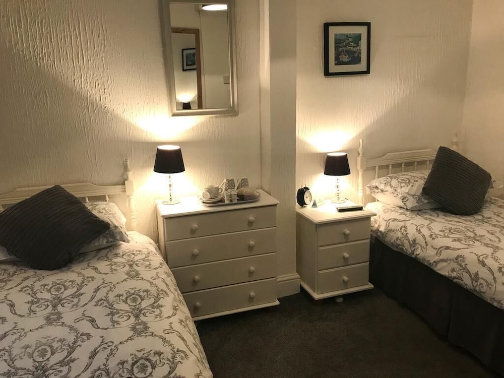 Bridgeside Guest House - B&B 13/34