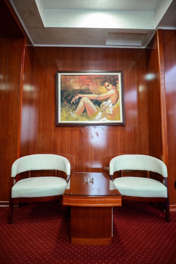 Prezident Hotel 53/75