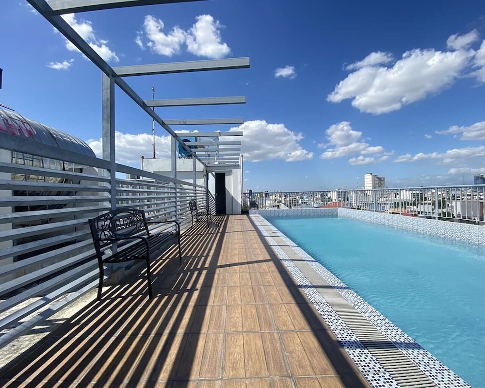 Dian SUITES 1 32/35