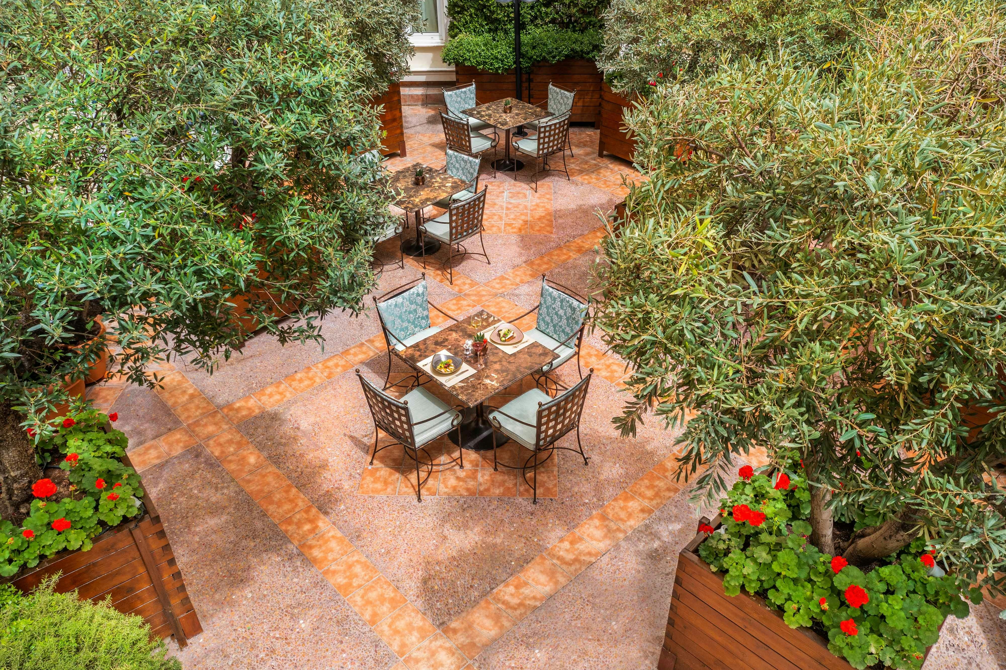 Hotel Grande Bretagne, a Luxury Collection Hotel, Athens 48/50