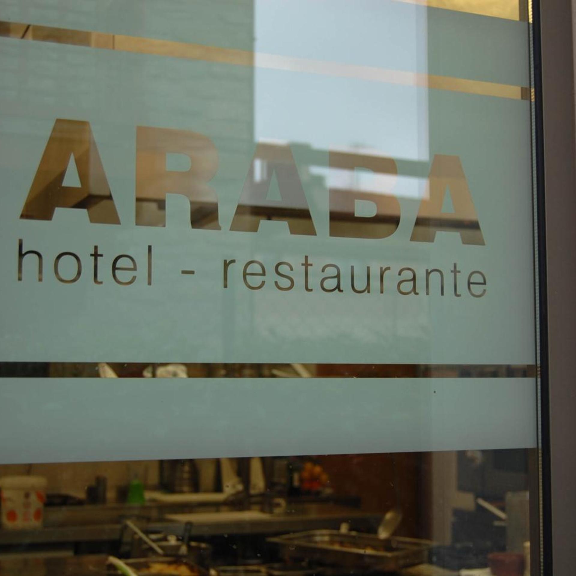 Hotel Araba 8/63