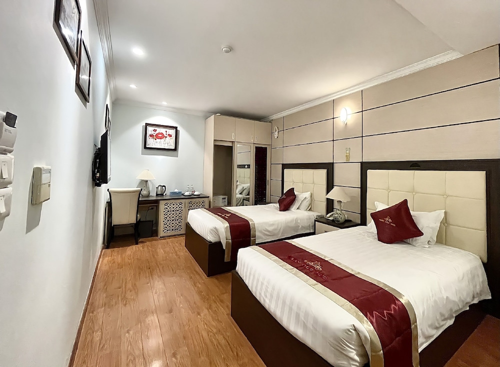 Golden Cyclo Premier Hotel Powered By Fave 22/56