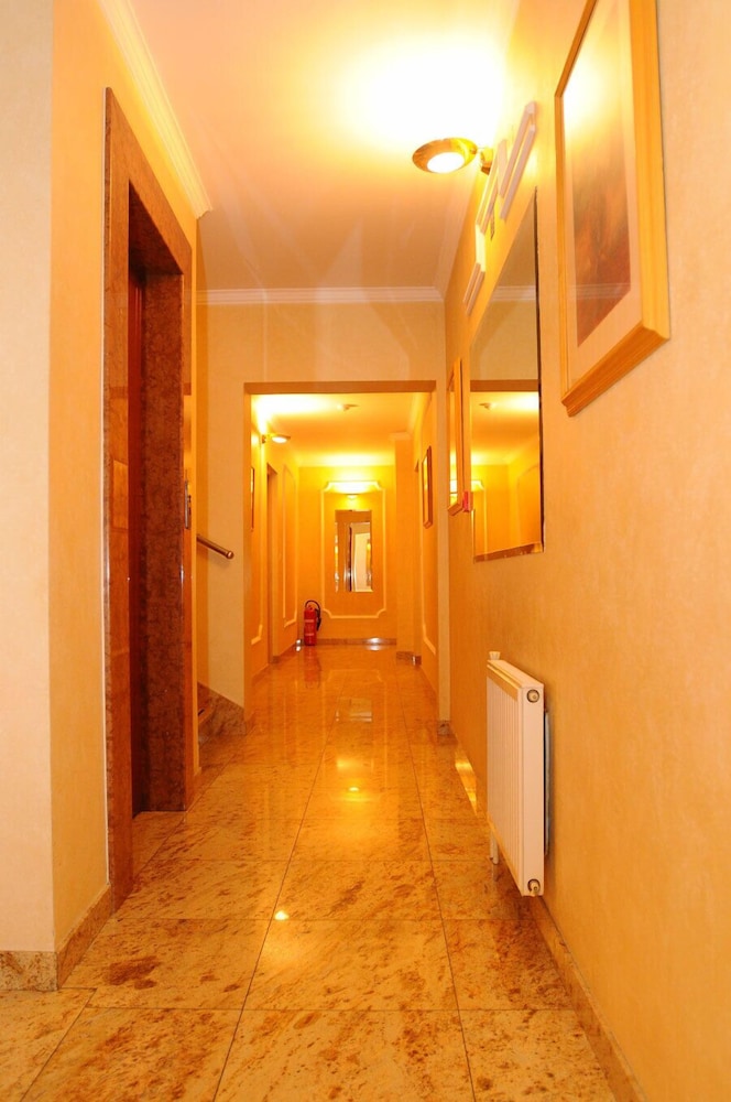 Hotel Vienna 33/55