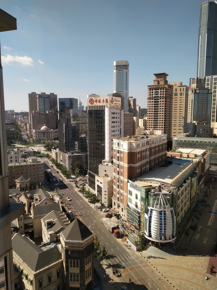 Dalian Xiuzhu Building Apartment 45/50