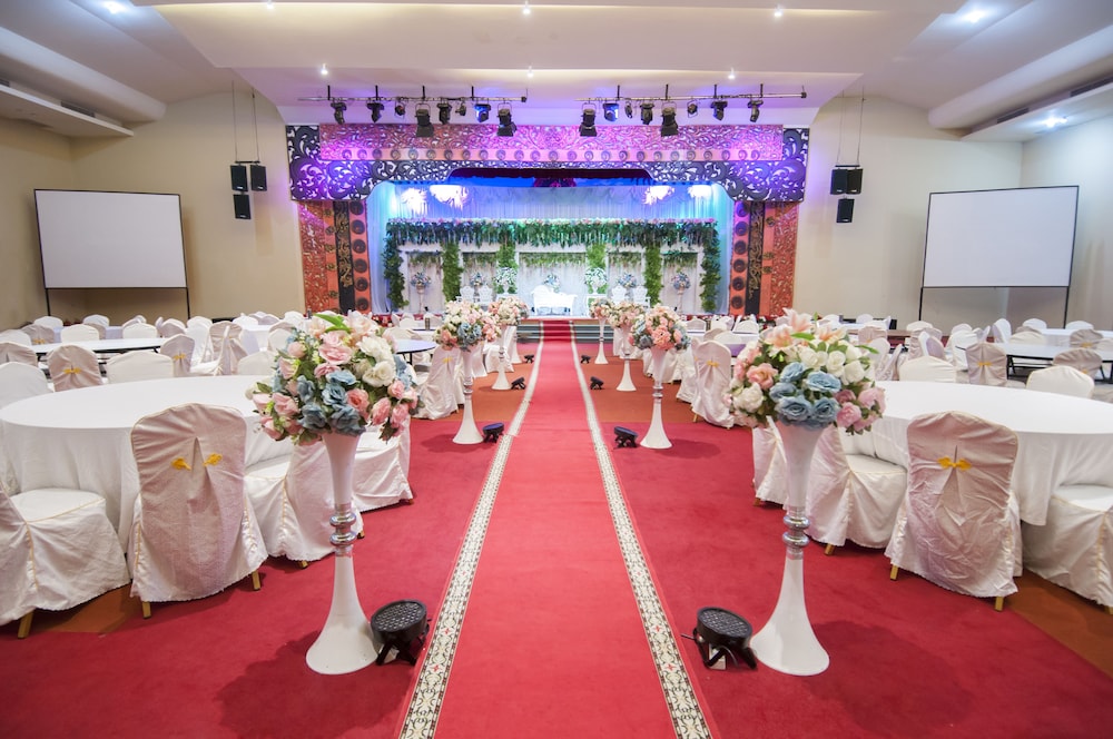 100 Sunset Hotel Kuta 52/66