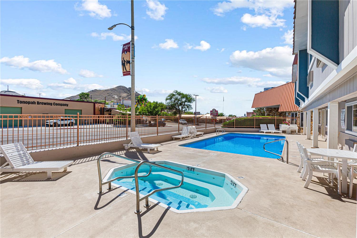 Best Western Hi-Desert Inn 37/37