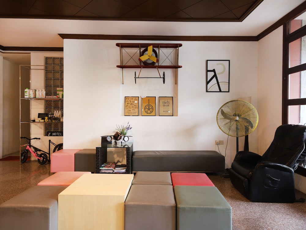 Oyo 564 Y Hotel 20/24