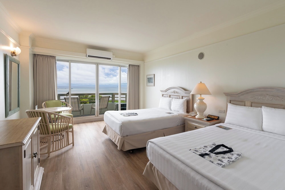 Palasia Hotel Palau 10/50