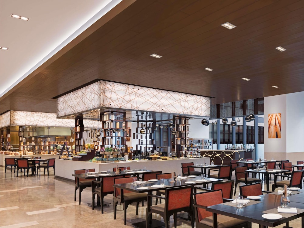 Novotel New Delhi Aerocity 49/64
