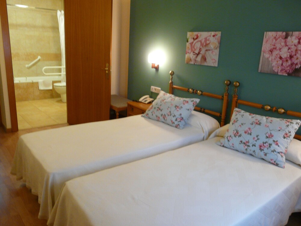 HOTEL NICE 4/29