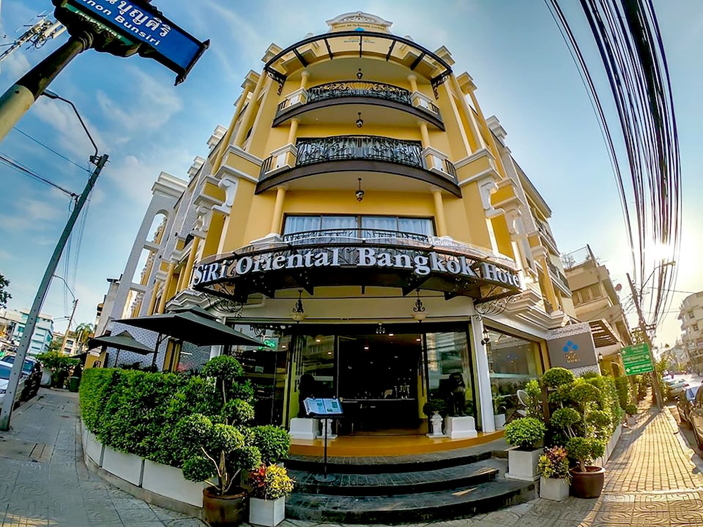 Siri Oriental Bangkok Hotel (ex The Warehouse Bangkok) 2/50