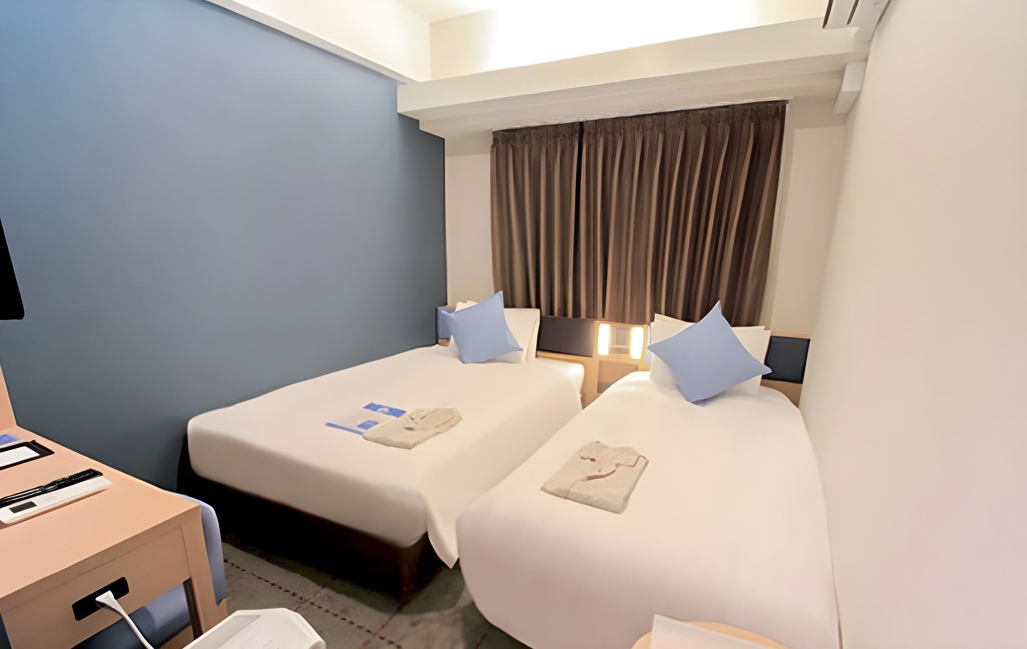 Semi Room, Twin Beds