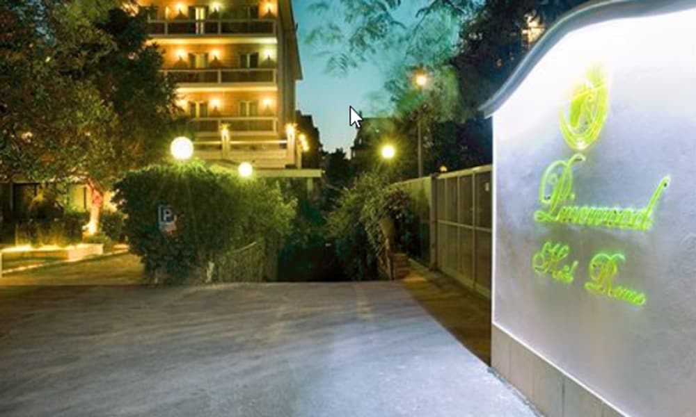 Pinewood Hotel Rome photo5