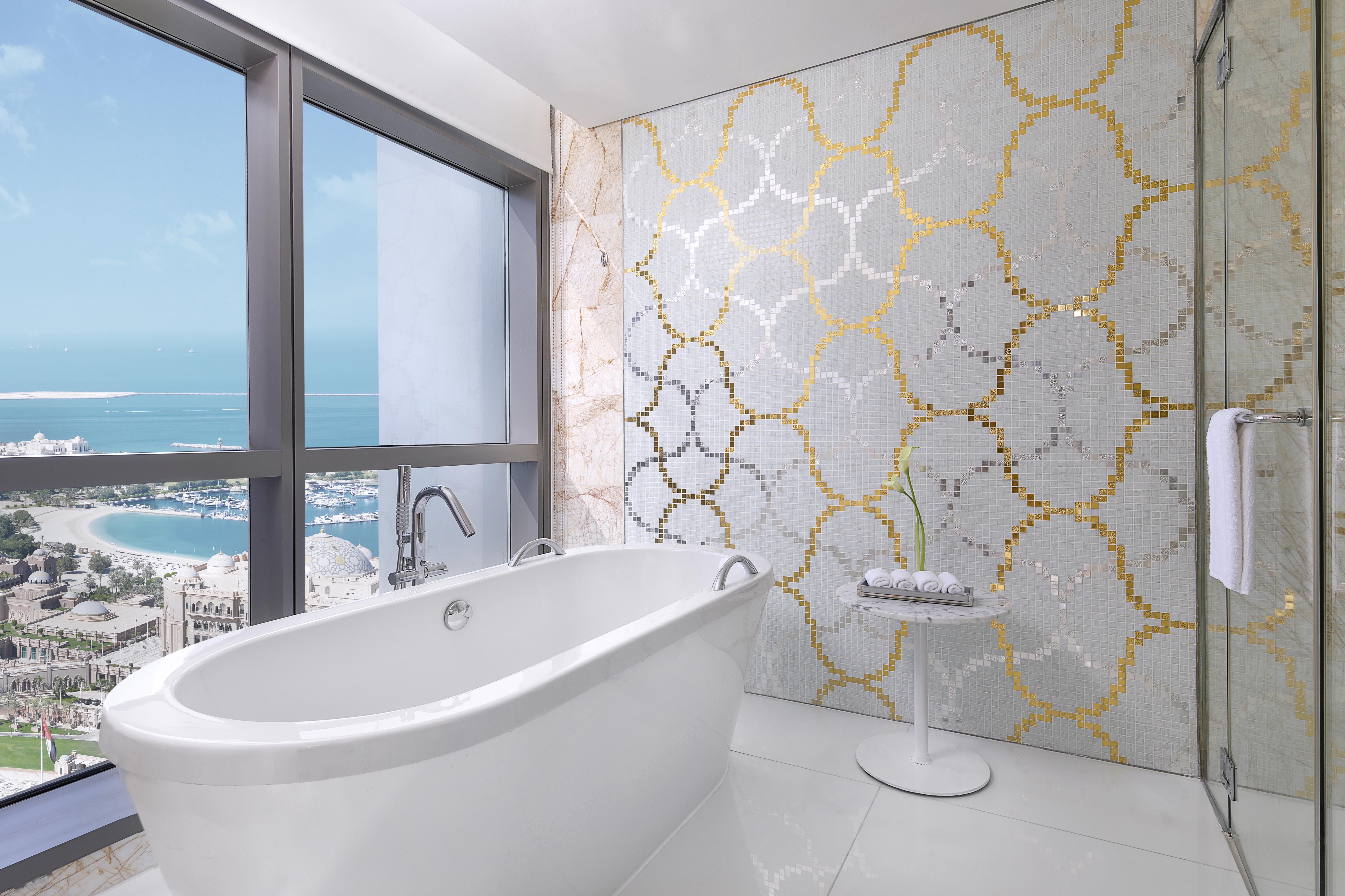 غرفة ديلوكس بسريرين منفصلين، Conrad Abu Dhabi Etihad Towers 3/3