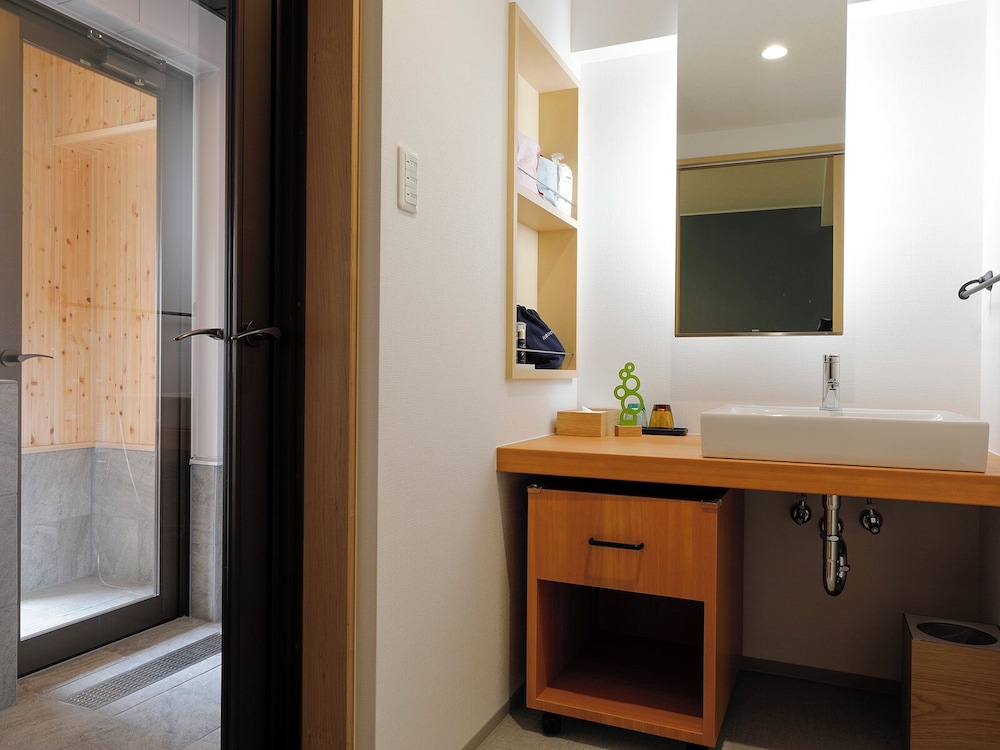 YUNOGO GRAND HOTEL 43/43