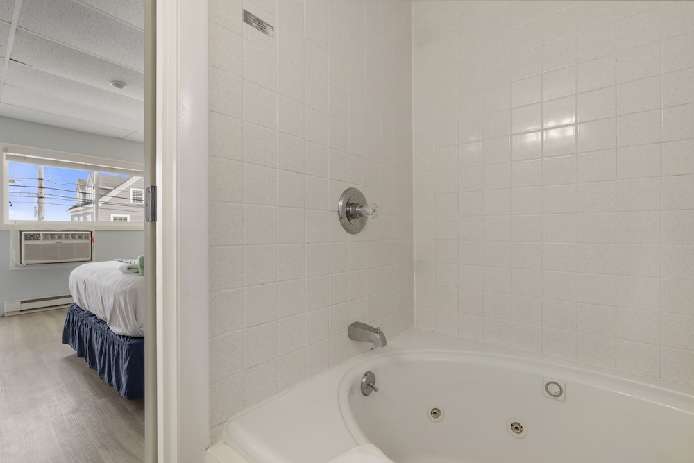 Mt Royal Motel 48/50