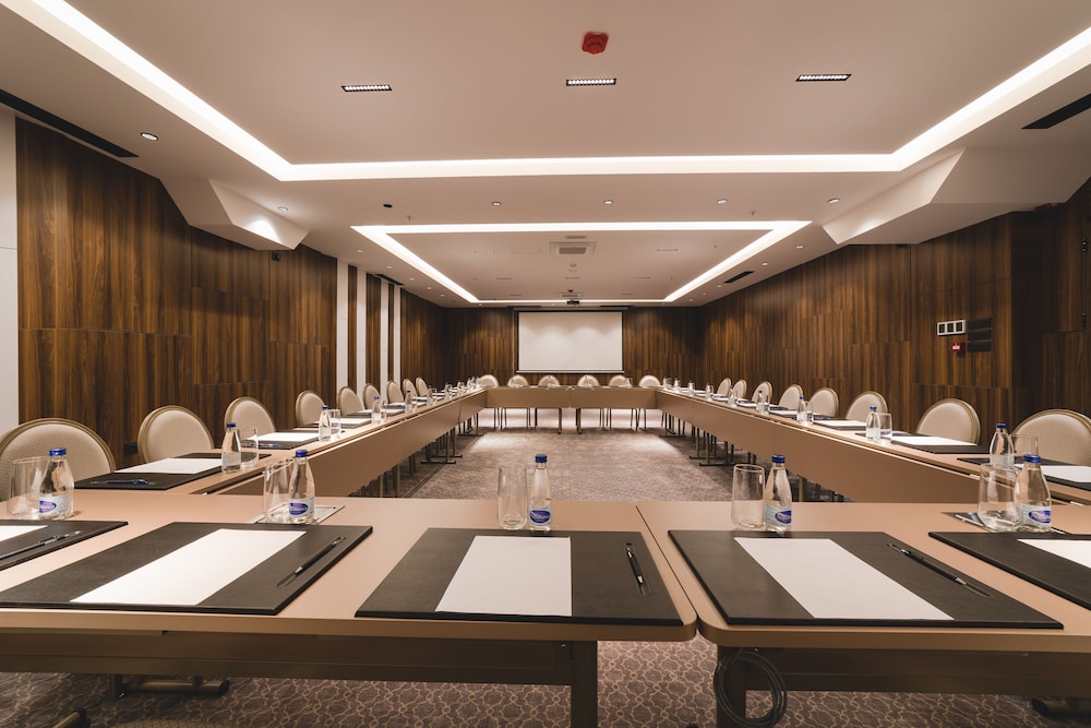 Bristol Hotel Podgorica 52/62