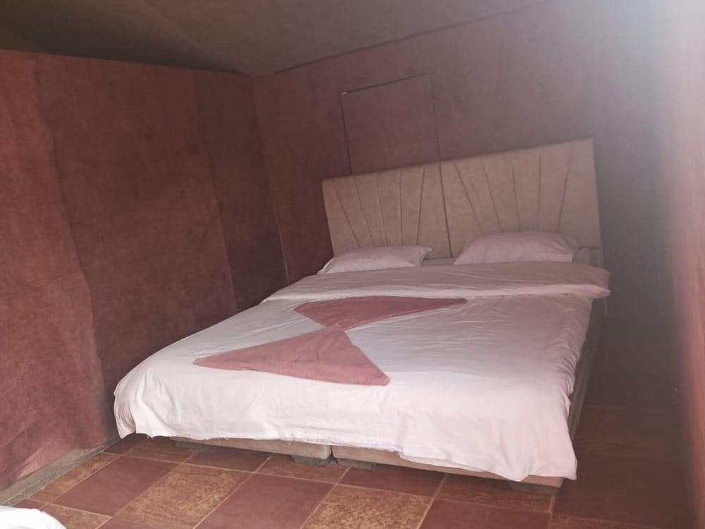 Sand Rose Camp 13/50