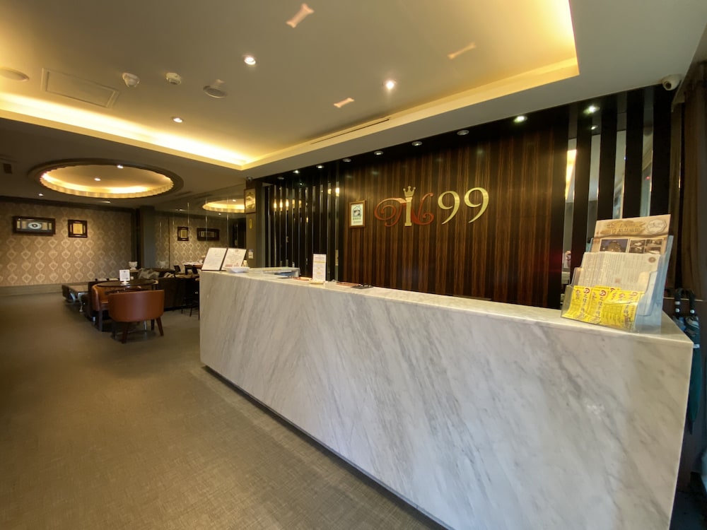 In99 Hotel 4/27
