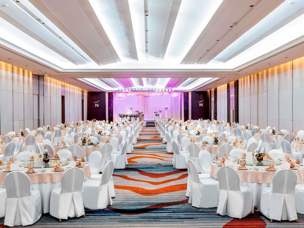 Novotel Phuket City Phokeethra 55/66