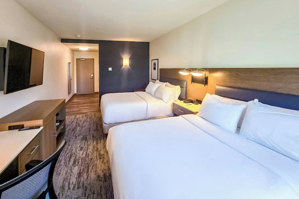 Room, 2 Queen Beds