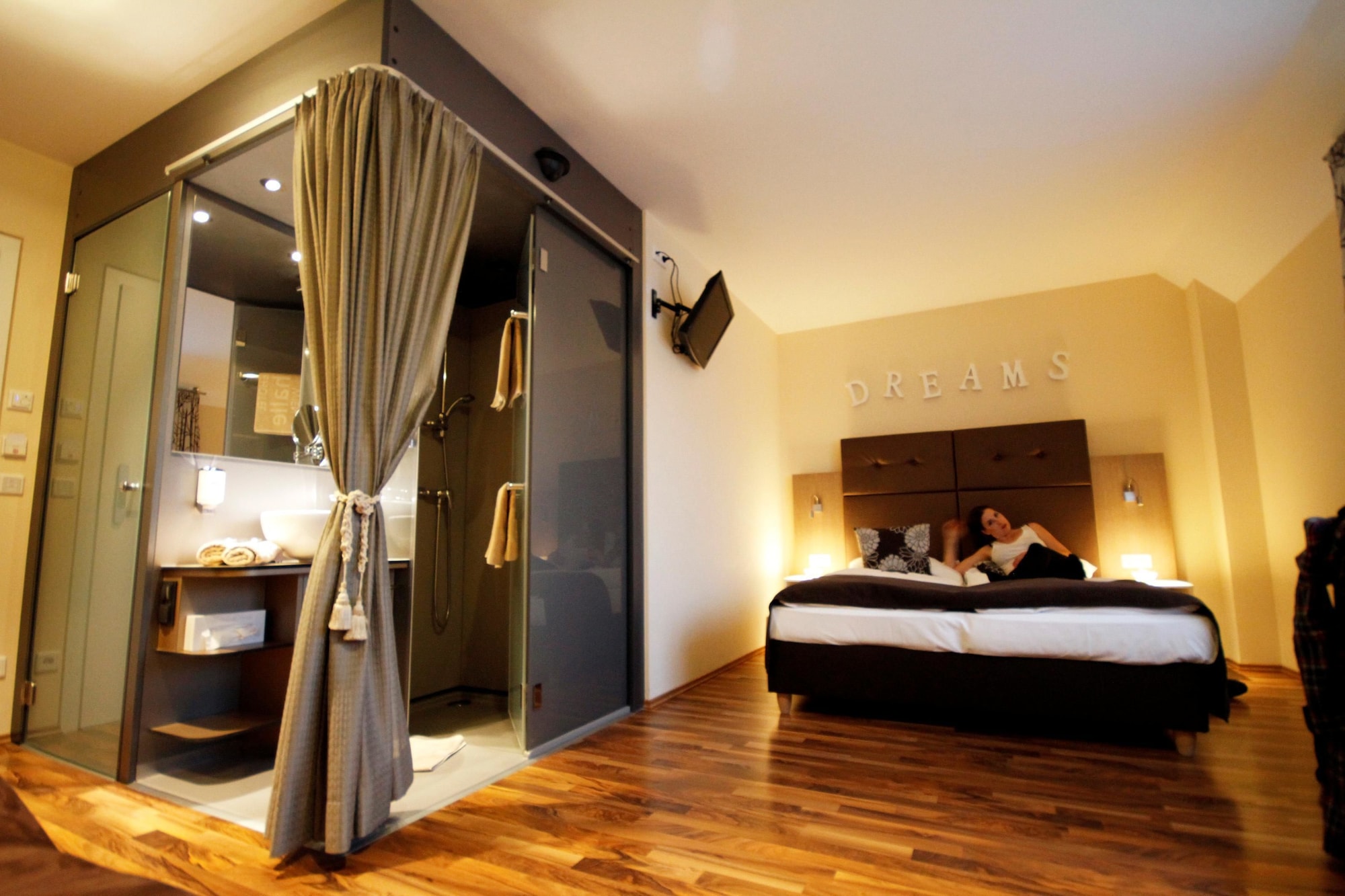 Comfort, Triple, Garden View