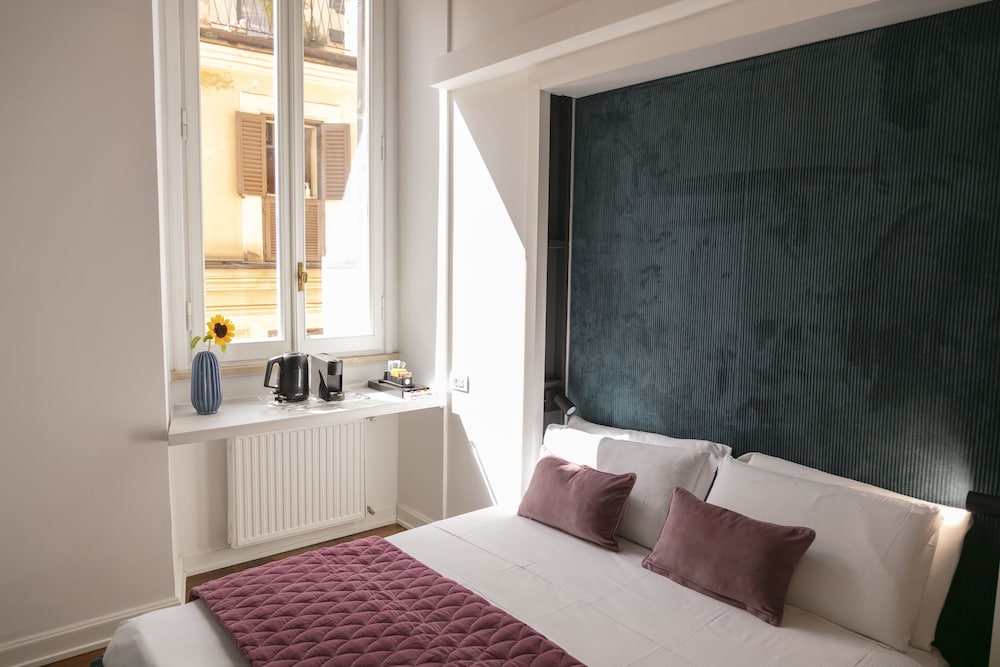 SUPERIOR, DOUBLE BED