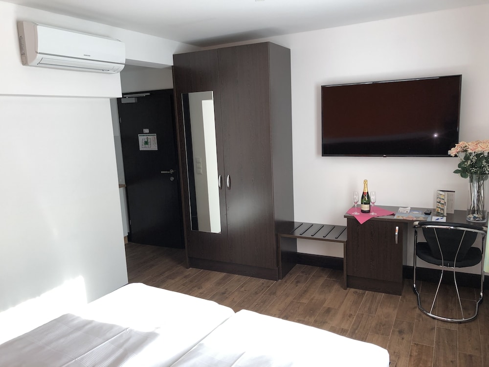 Hotel Konig 22/71