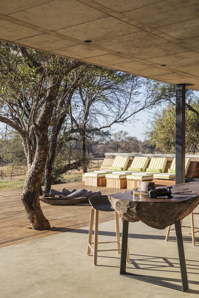NAKO Safari Lodge 38/40