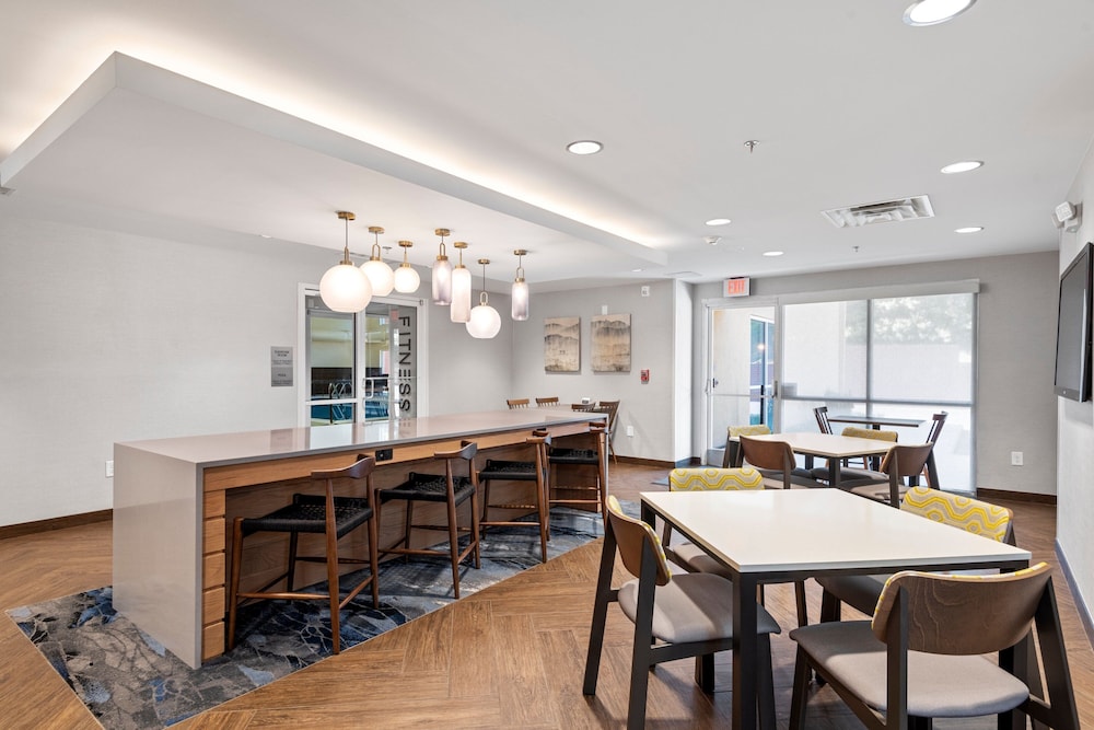 Fairfield Inn Suites Hickory 29/40