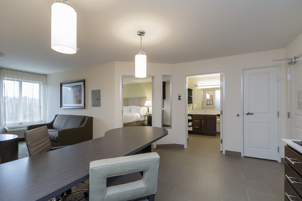Candlewood Suites Mishawaka 32/42