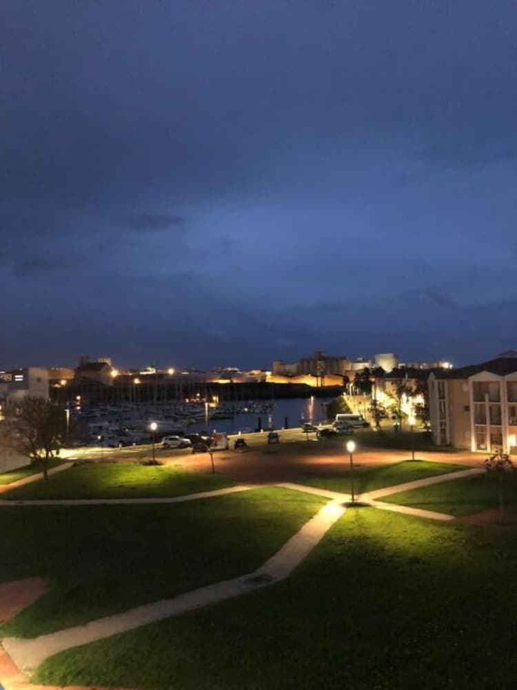 Hotel the Originals Les Sables D Olonne Admiral S Ex Inter Hotel Admirals 42/48